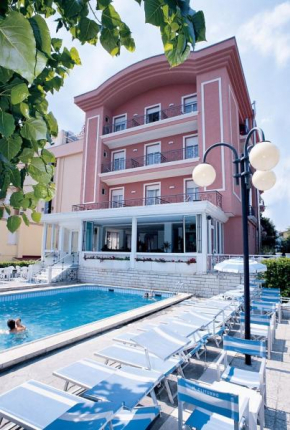 Гостиница Hotel Clitunno  Мизано Адриатико